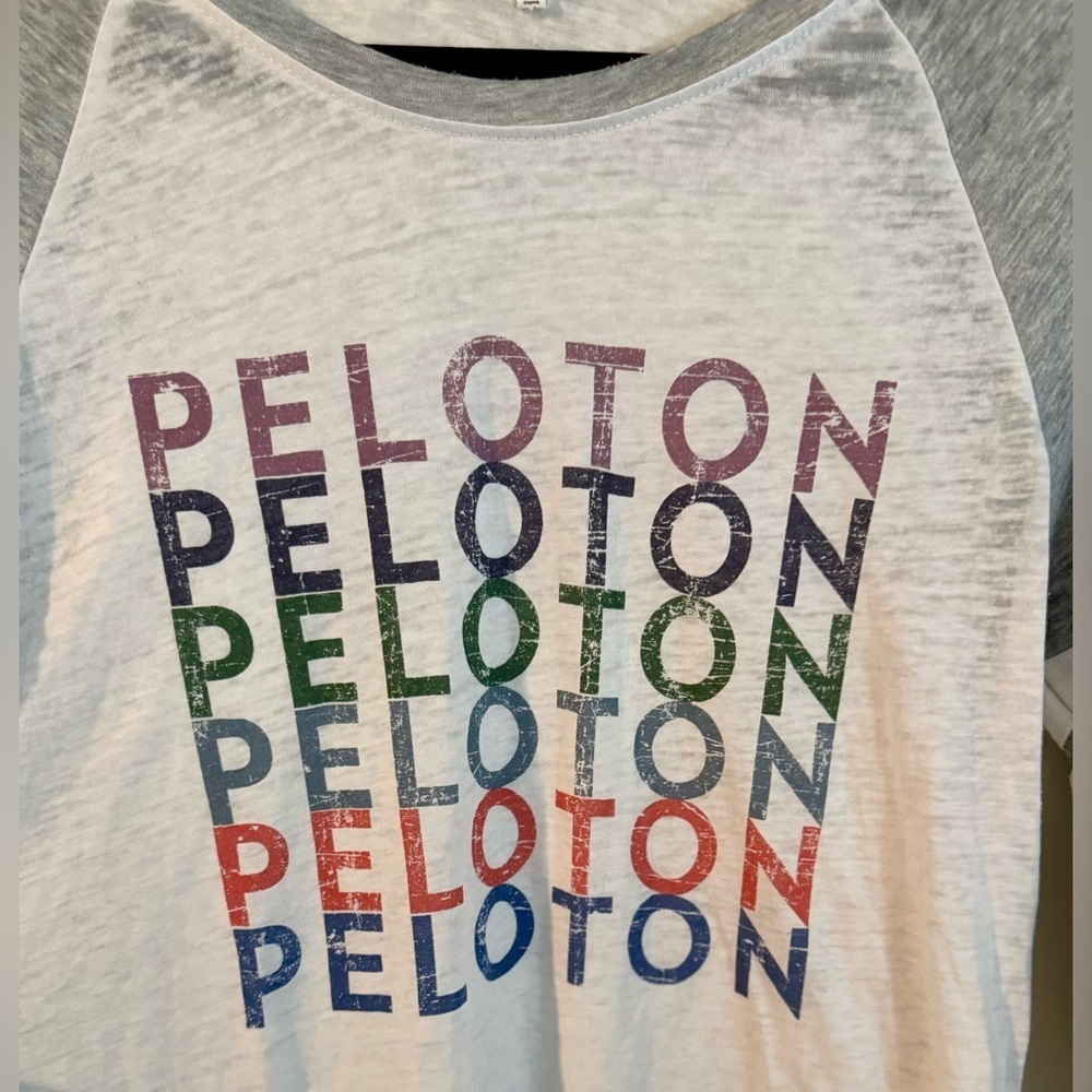 Peloton Raglan Baseball Tee, Size M - Picture 4 of 8